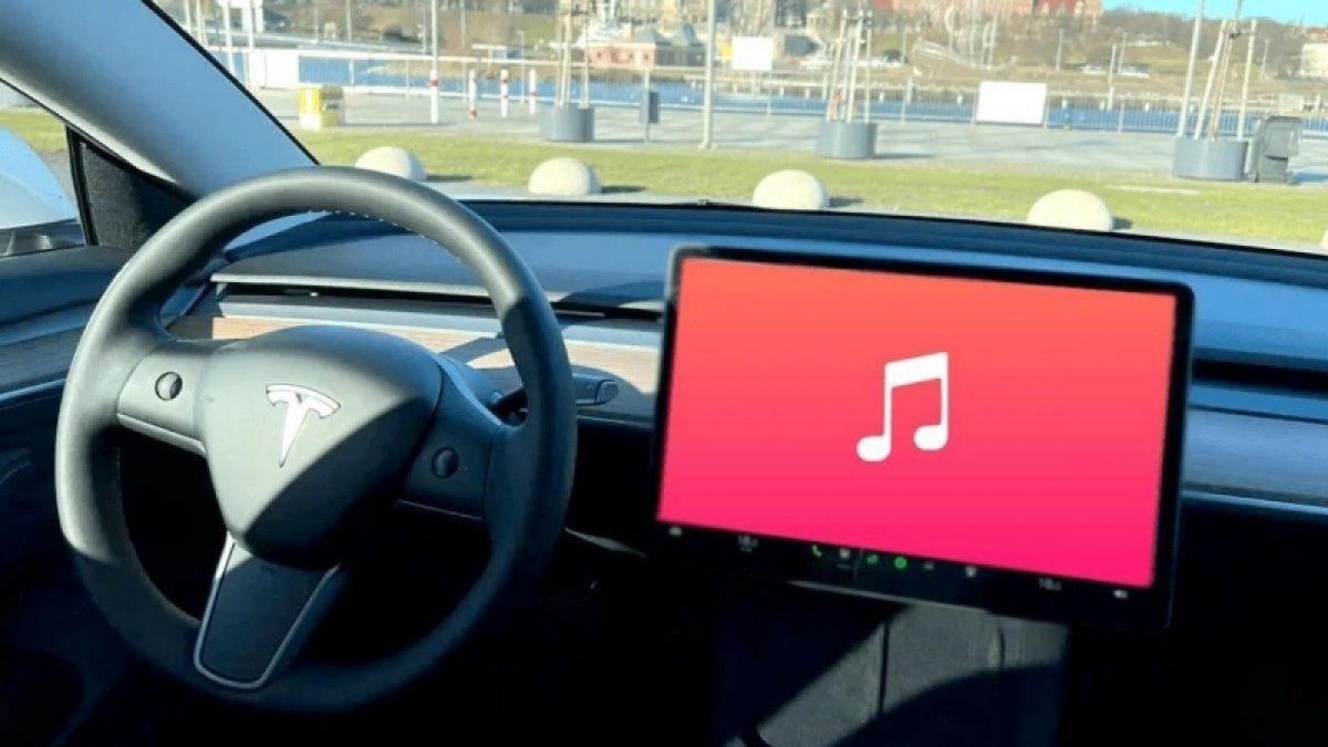 tesla apple music