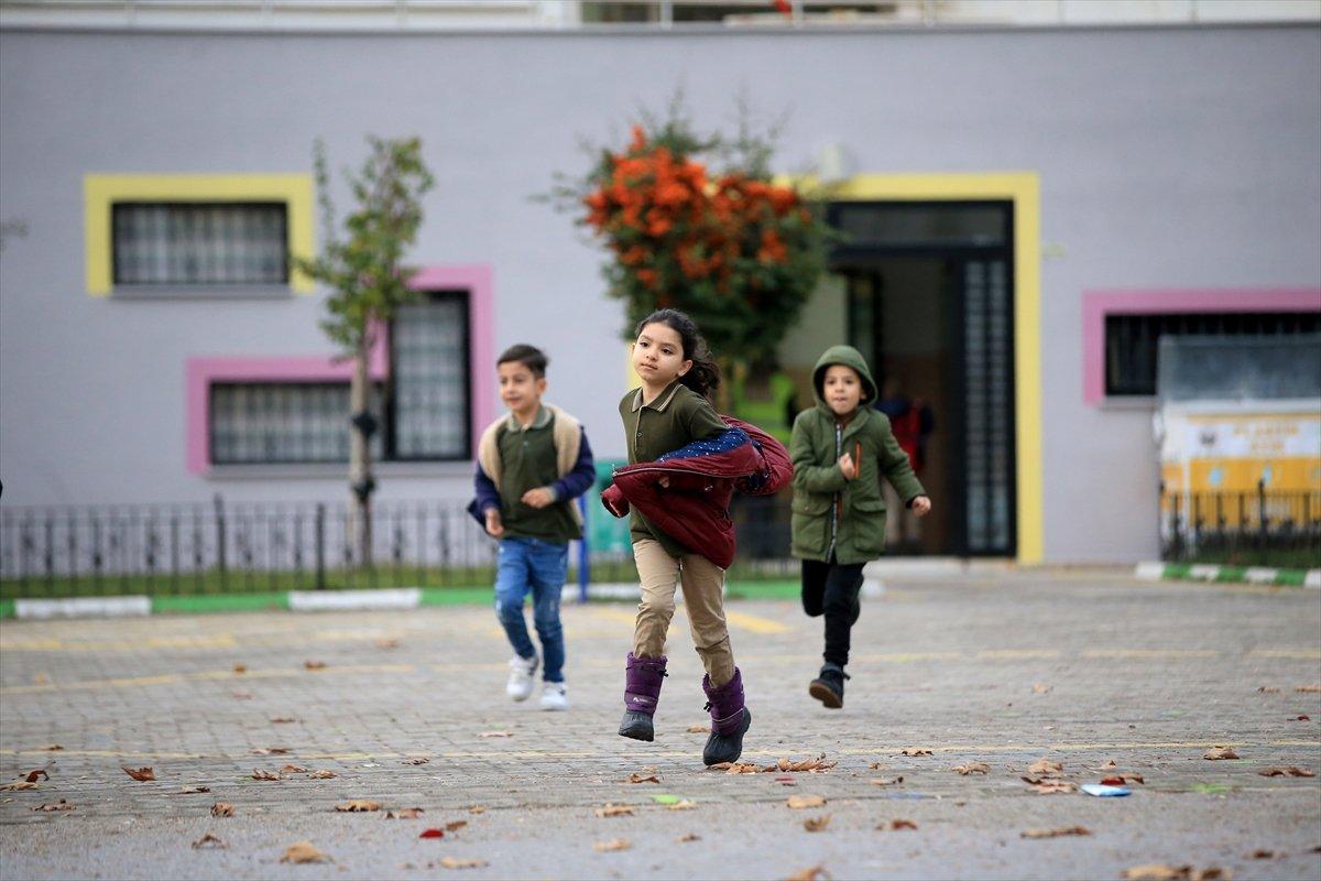 Ara tatilin ardından 19 milyon öğrenci için bugün ders zili çaldı