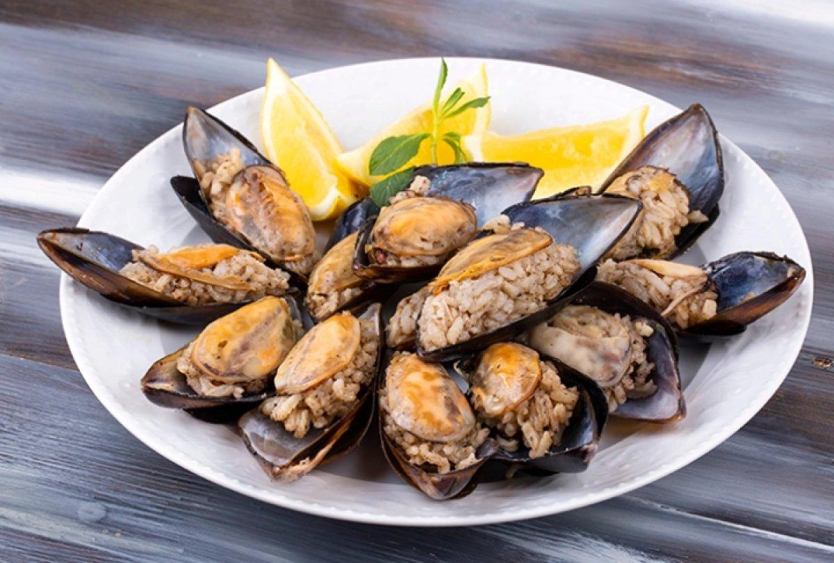 Midye severler buraya! MasterChef midye dolma tarifi ve püf noktaları...