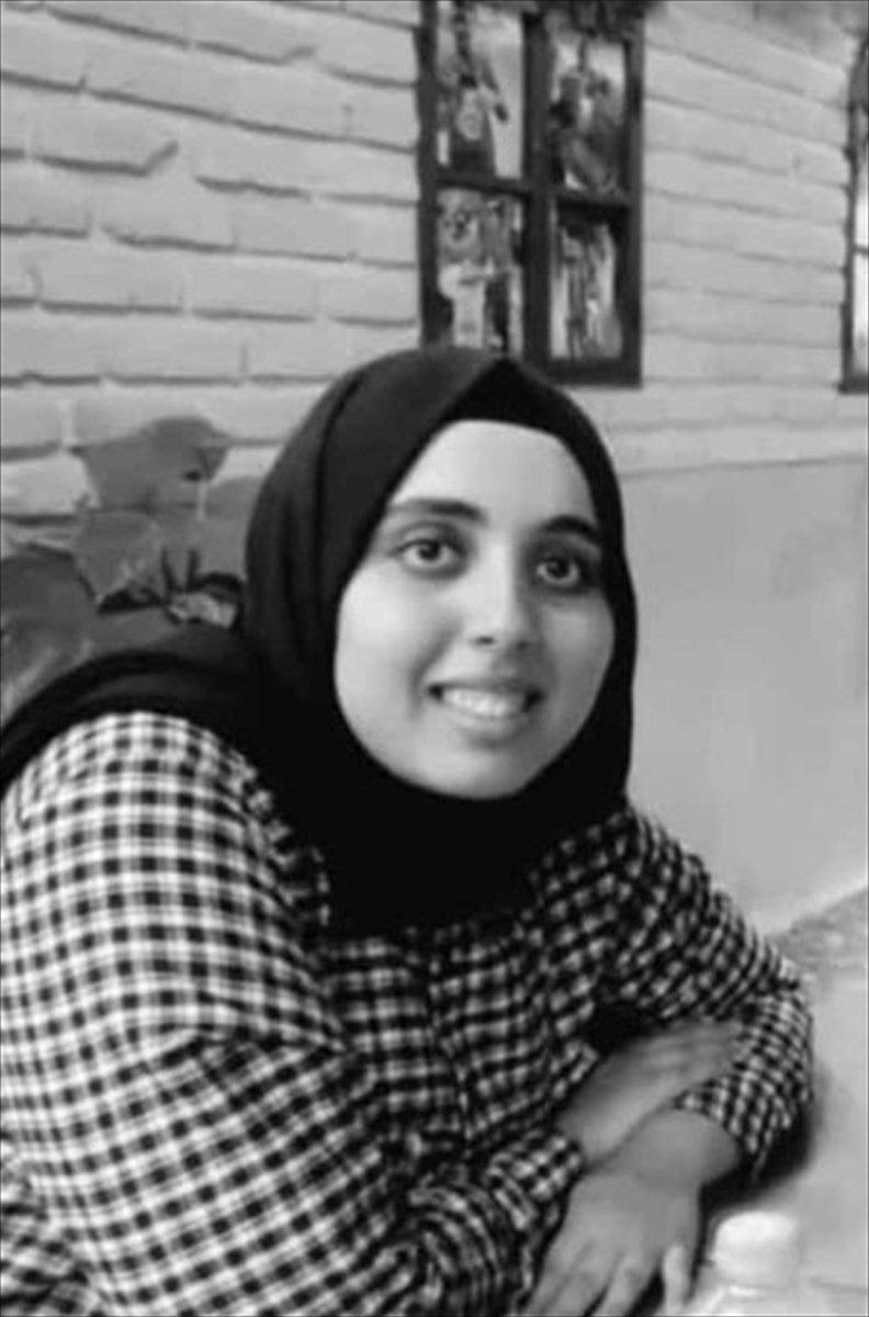 Şehit öğretmen Ayşenur'un annesi: Çocuğumu yoksullukla okuttum