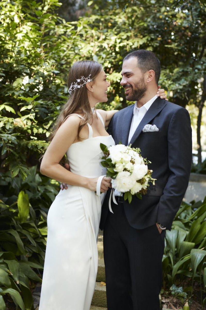 Hamile Aslı Enver, diziden ayrılınca 15 bin dolar ödedi