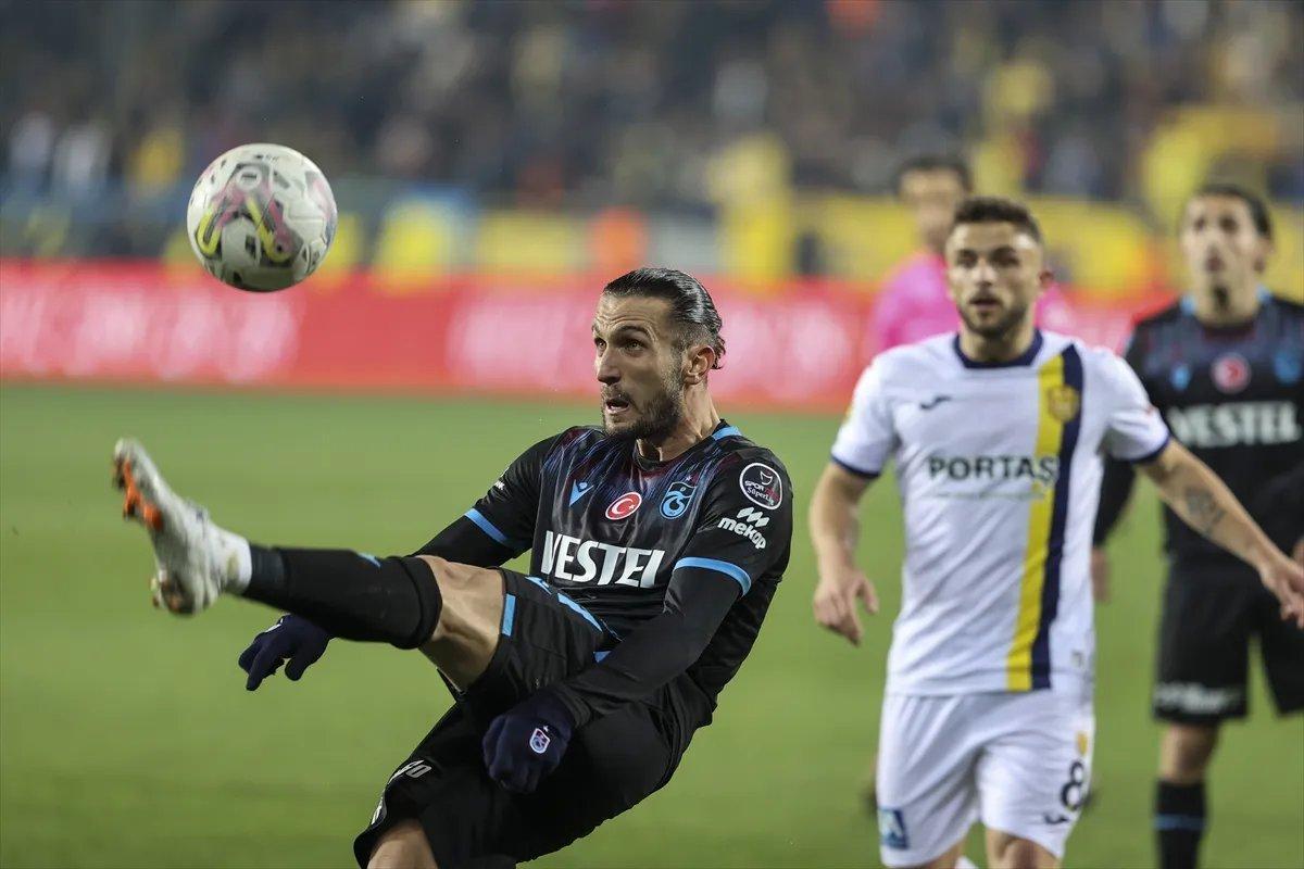 Yusuf Yazıcı terapi alıyor