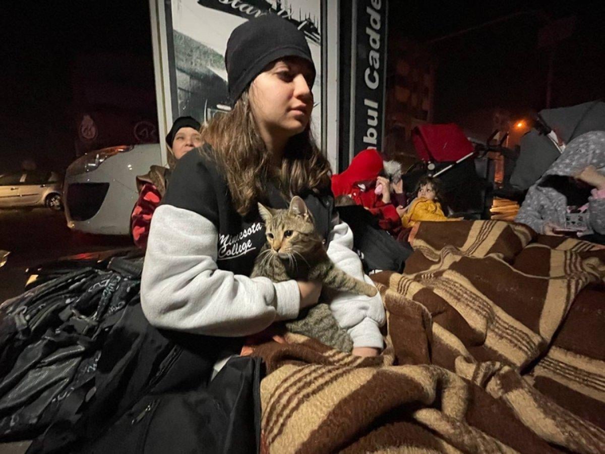 Düzce'de 5,9 büyüklüğündeki sarsıntı, 1999 depremini hatırlattı