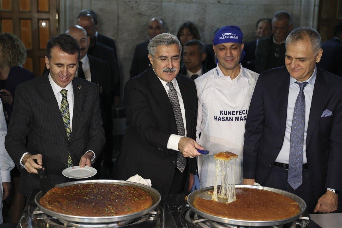 TBMM'de künefe molası