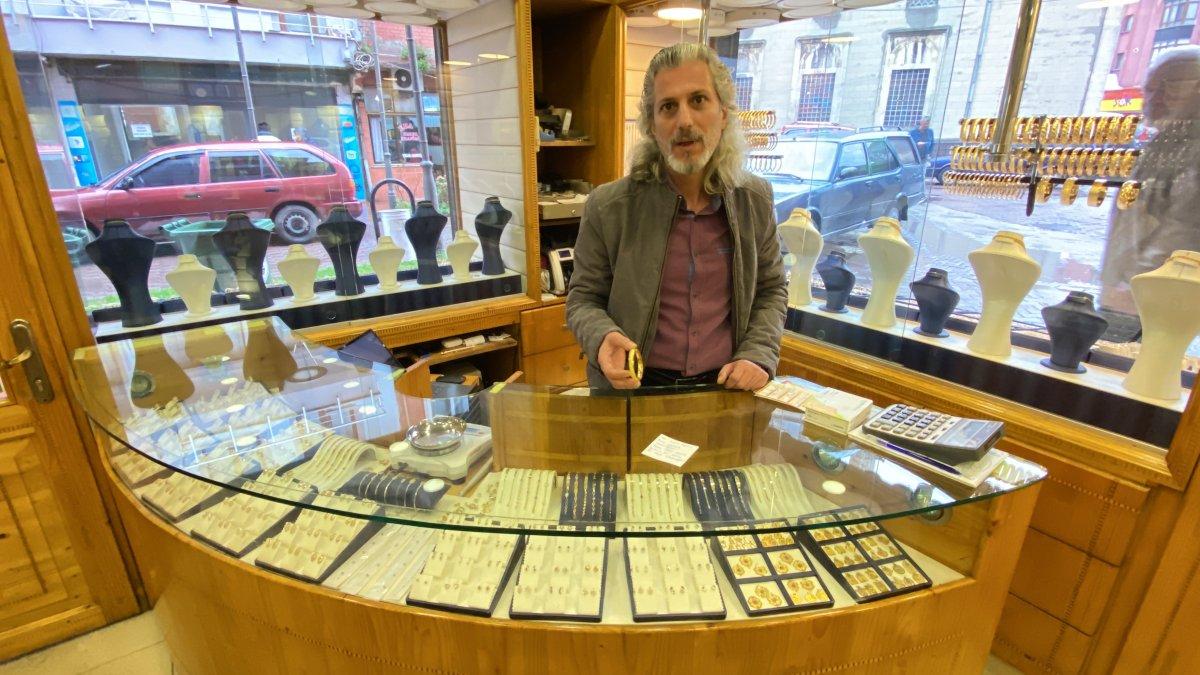 Zonguldak'ta 'Bunu yapmak zorundayım' notuyla kuyumcudan bilezik çaldı