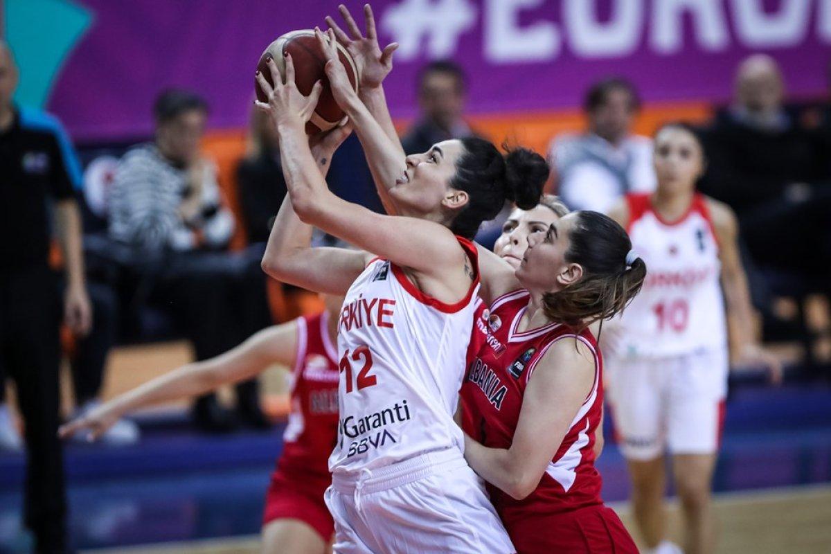 Potanın Perileri'nden Arnavutluk'a 96 sayı fark