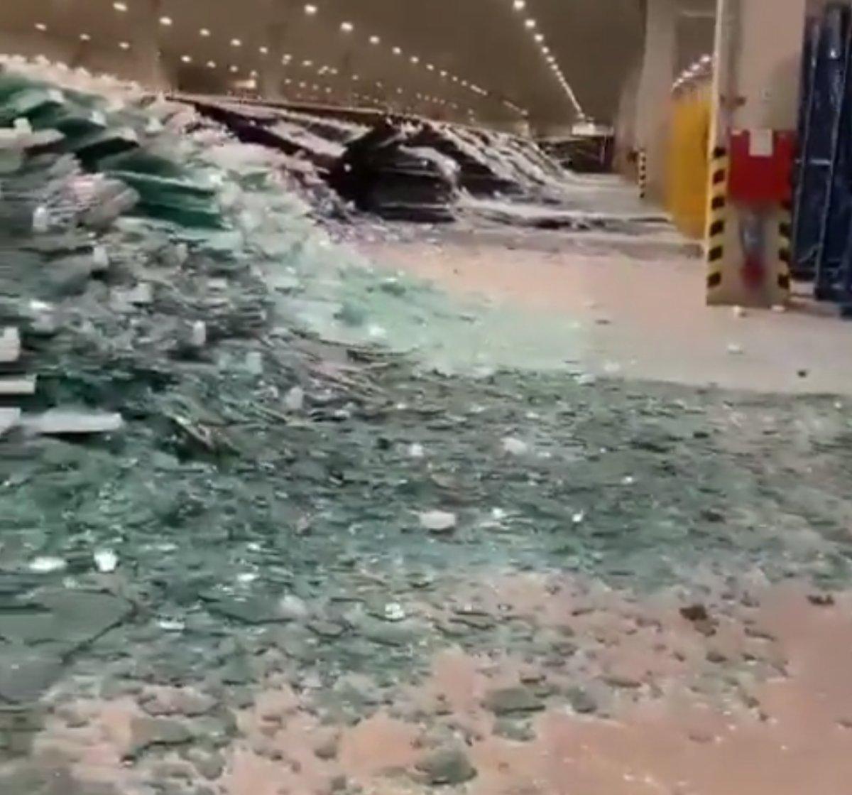 Düzce'de depremin ardından cam fabrikası görüntülendi