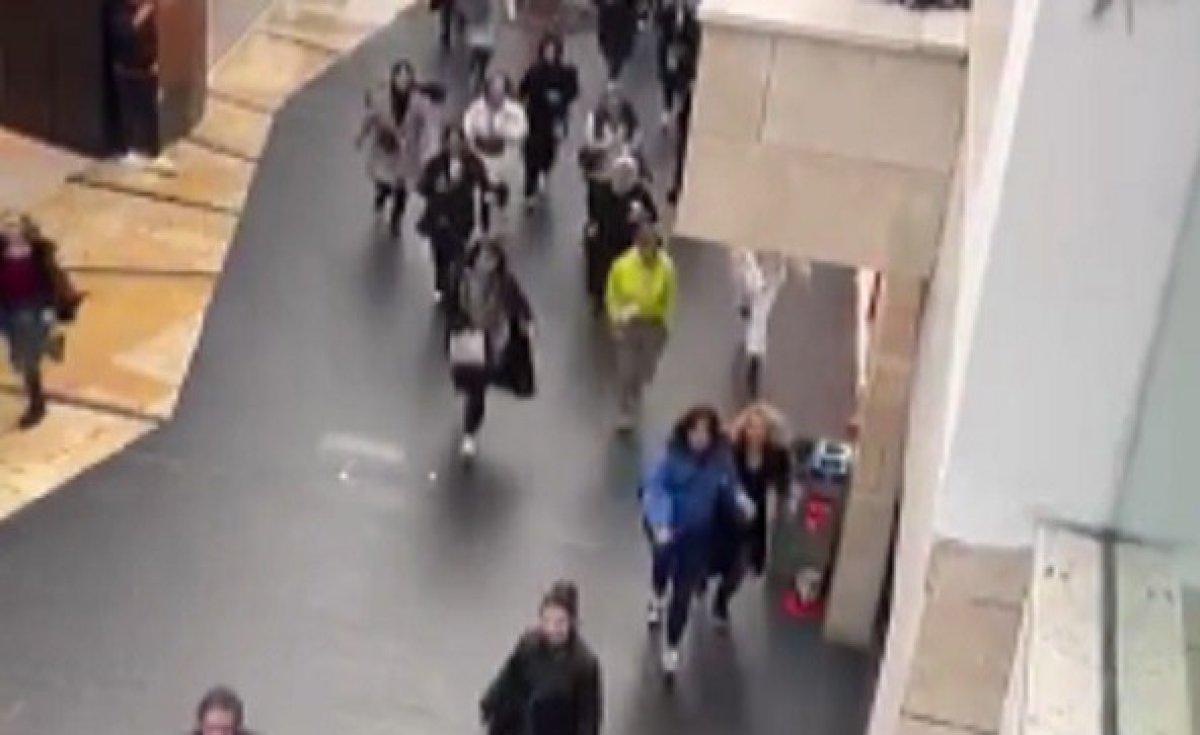 İzmir'de alışveriş izdihamında cüzdan kavgası 