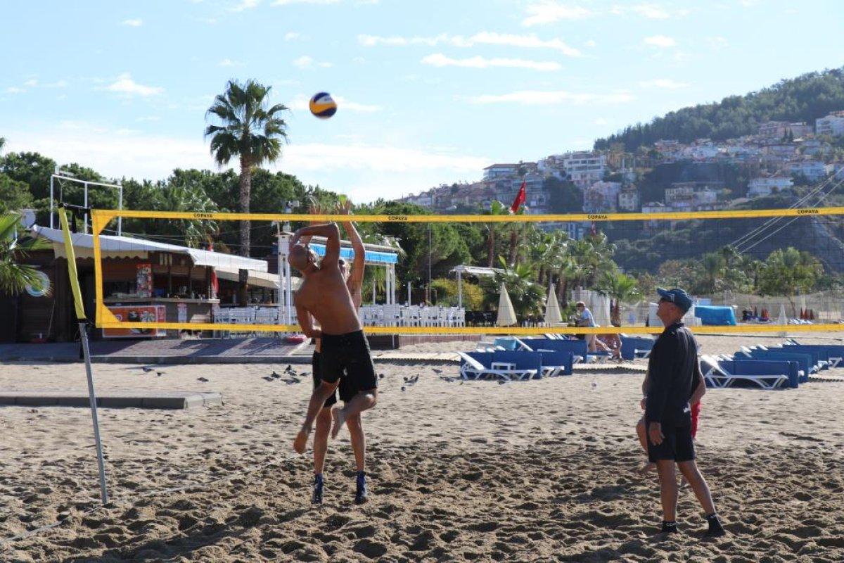Antalya'da yağışların ardından güneş açtı