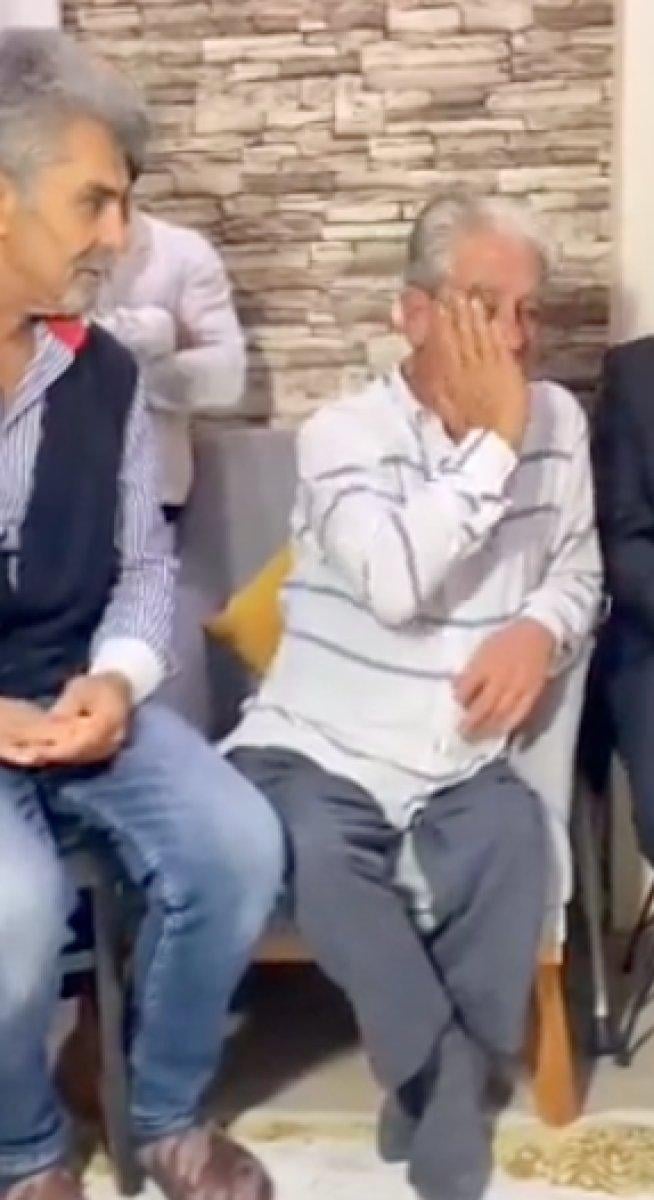 Kızının isteme töreninde ağlayan baba milyon kez izlendi