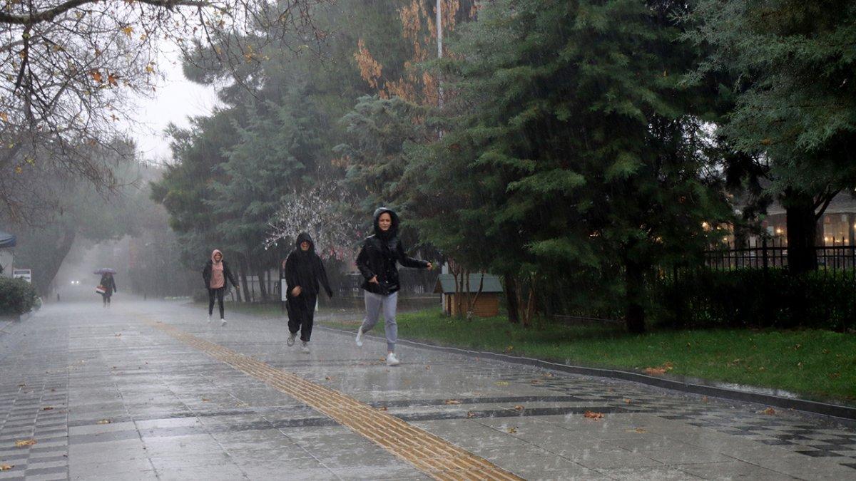 Meteoroloji 25 il için sarı kodlu uyarıda bulundu