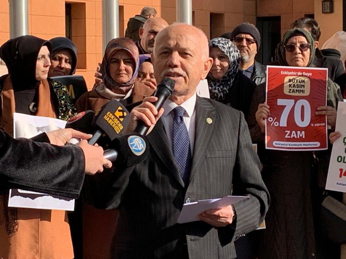 Eskişehir’de su zammı protesto edildi