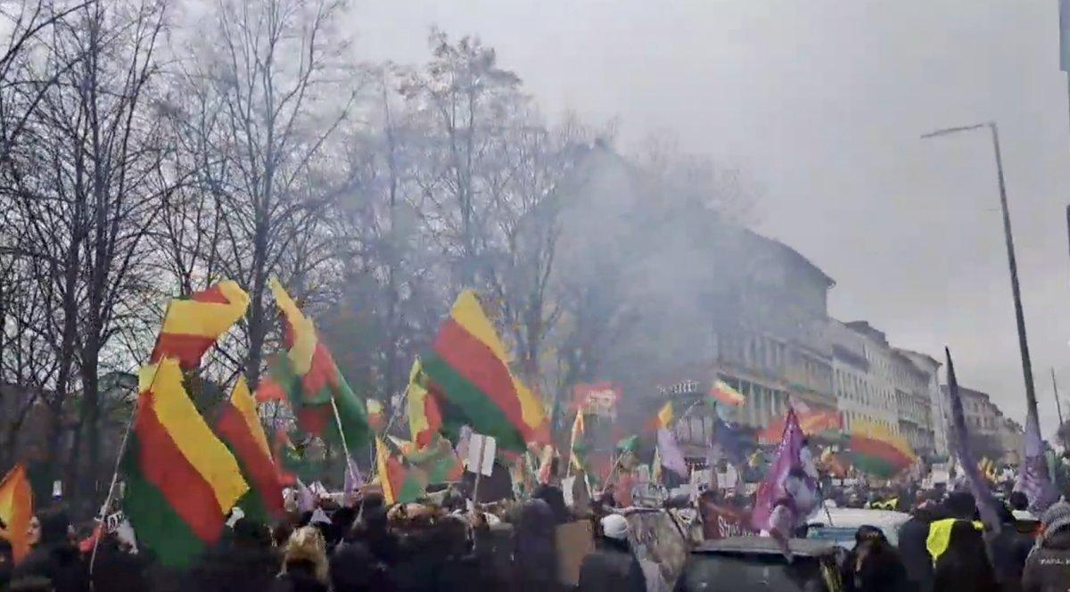 Berlin’de PKK yandaşları gösteri ve yürüyüş yaptı