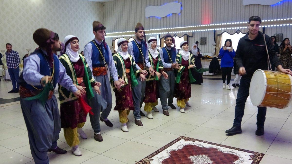 Diyarbakır annesi, PKK'dan kurtardığı oğluna nişan töreni yaptı 