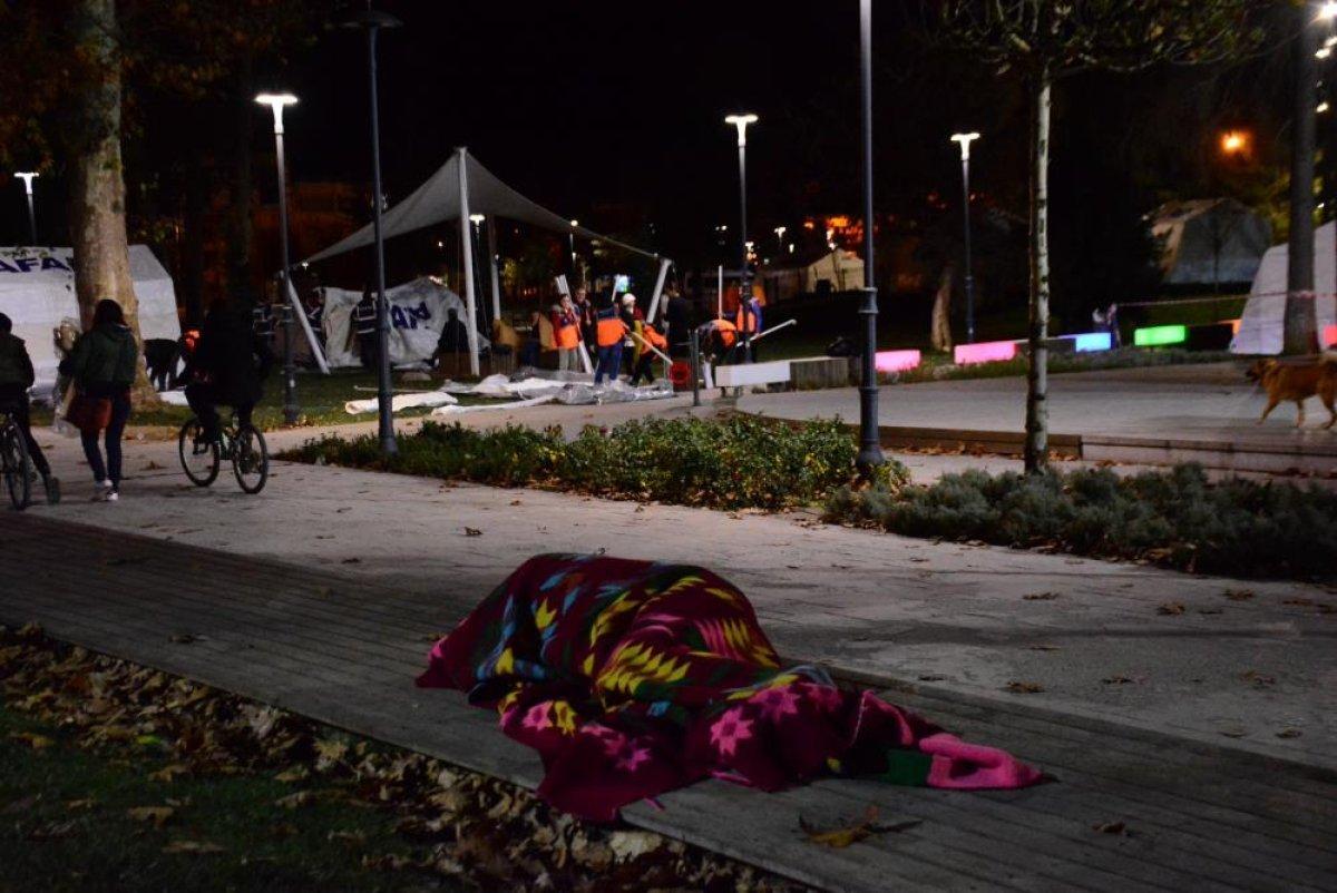 Düzce'de deprem sonrası okullara 1 hafta ara verildi