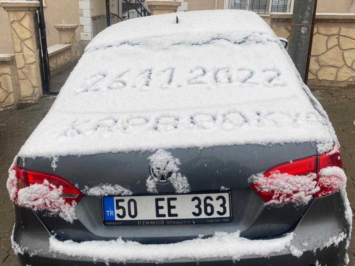 Kapadokya beyaz gelinliğini giydi