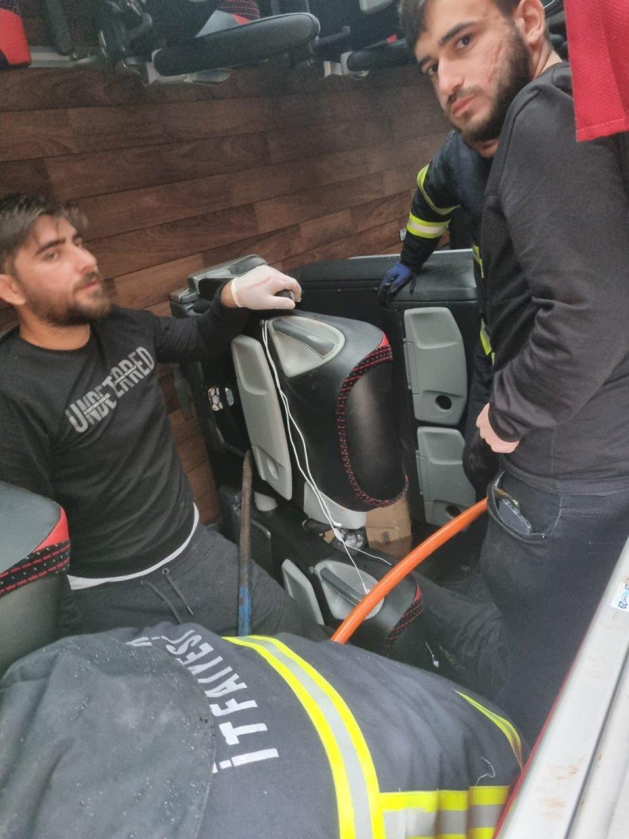 Diyarbakır'da yolcu otobüsü devrildi