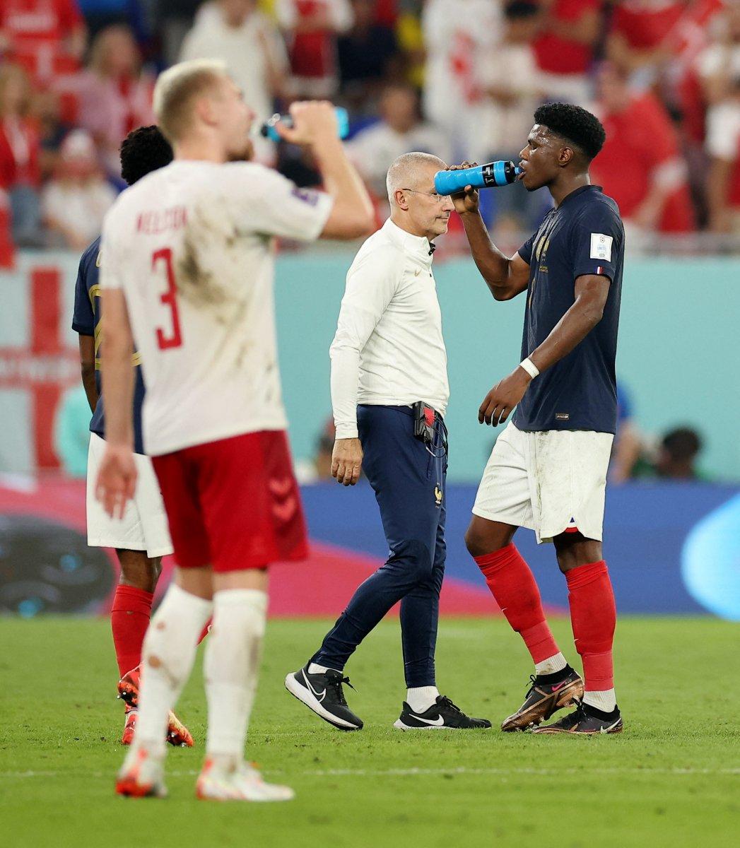 Fransa, Danimarka'yı Mbappe'nin golleriyle geçti