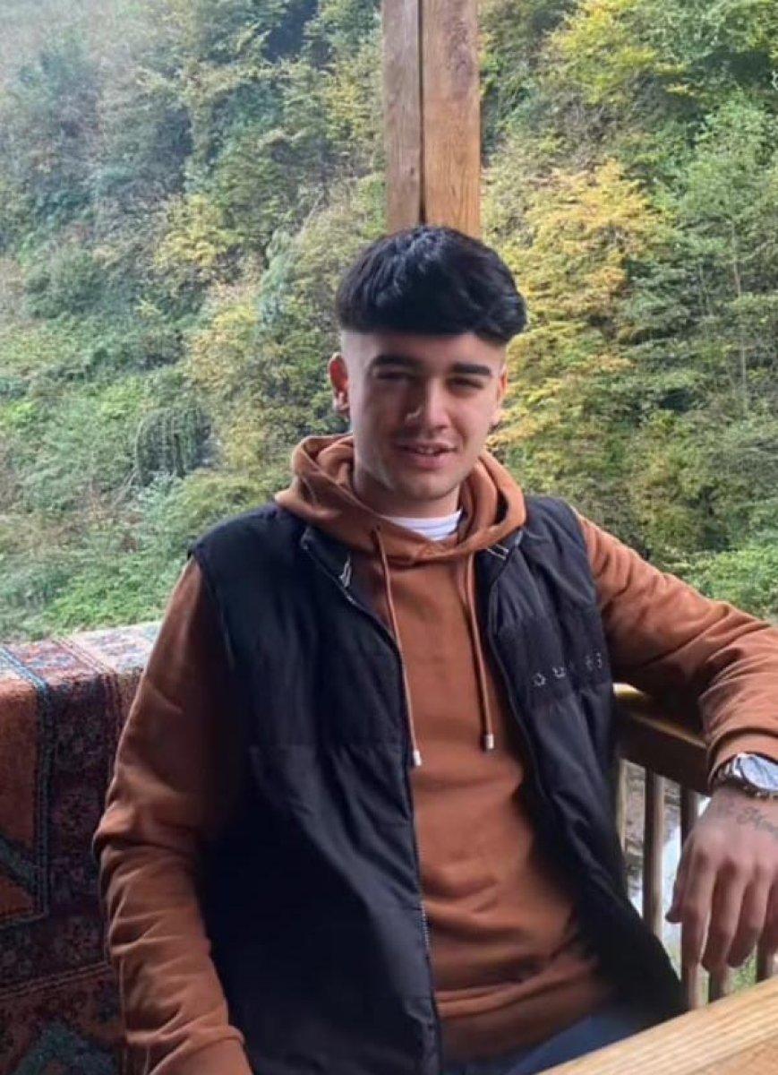 Beyoğlu’nda polisler ile şüpheliler arasında çatışma 