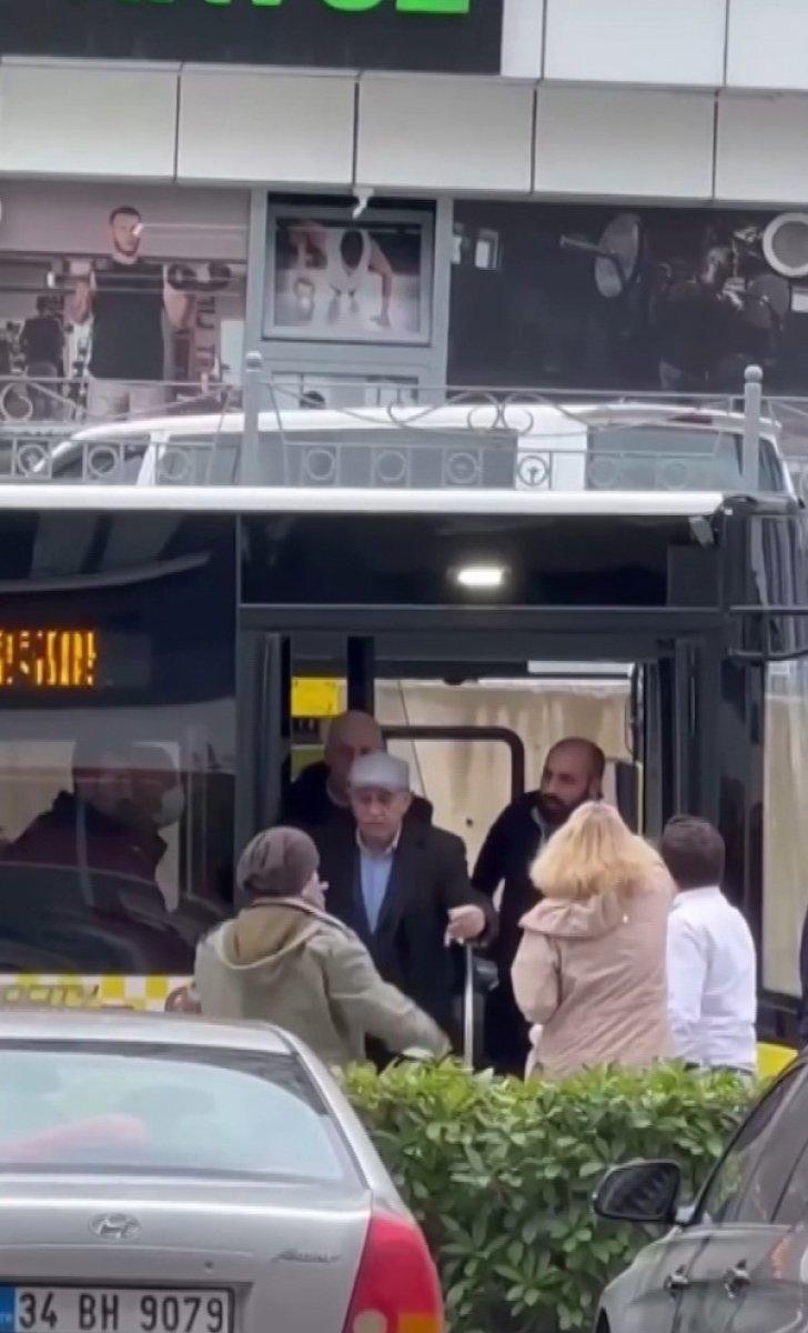 Pendik'te şoförle tartışan yolcu araçtan atıldı