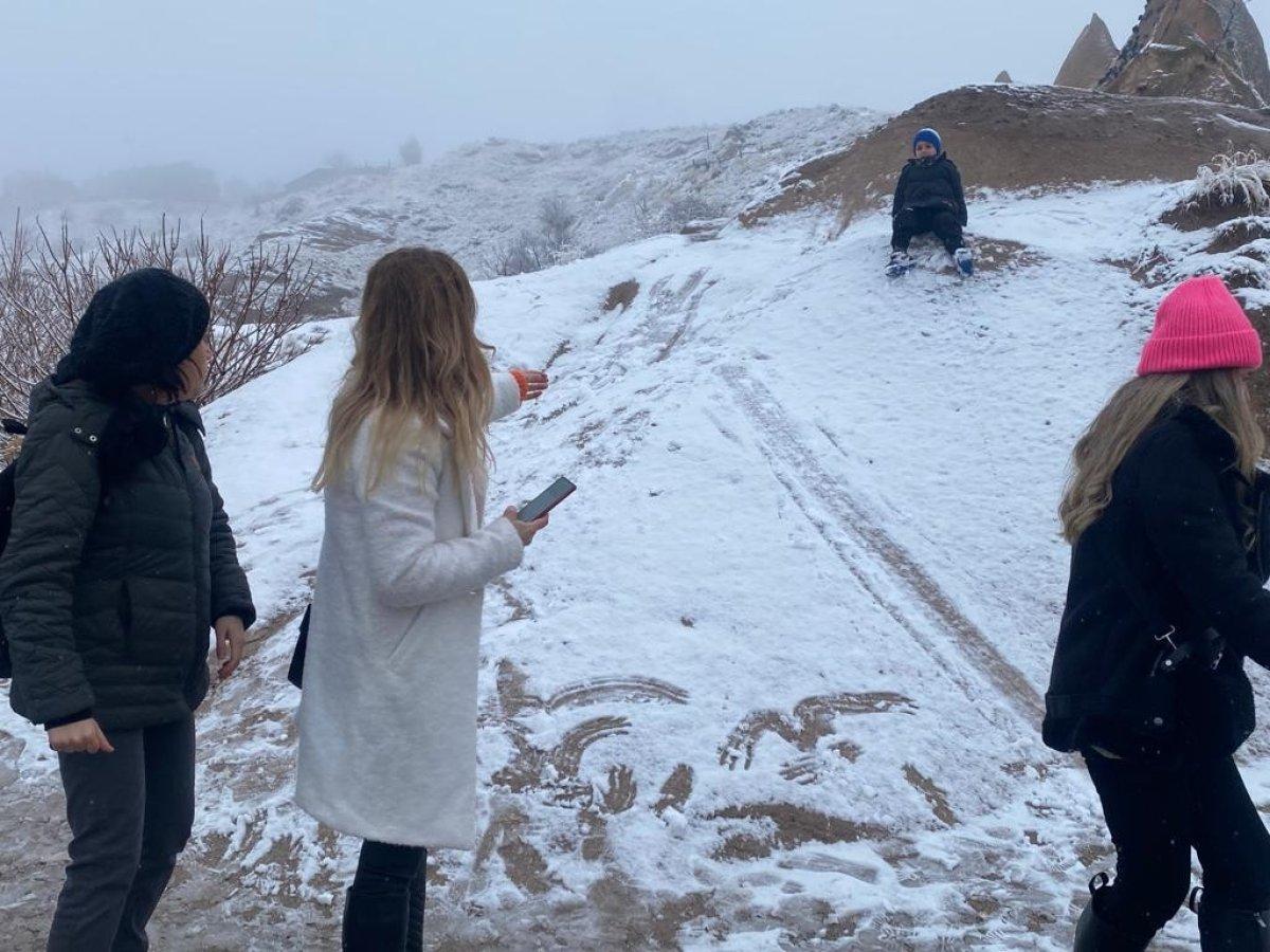 Kapadokya beyaz gelinliğini giydi