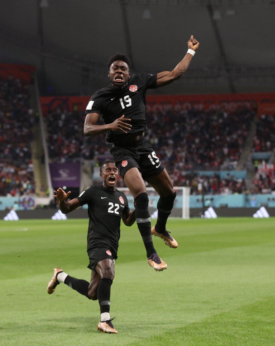 Alphonso Davies, Kanada tarihine geçti