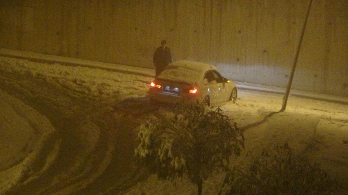 Hakkari'de kar etkili oldu
