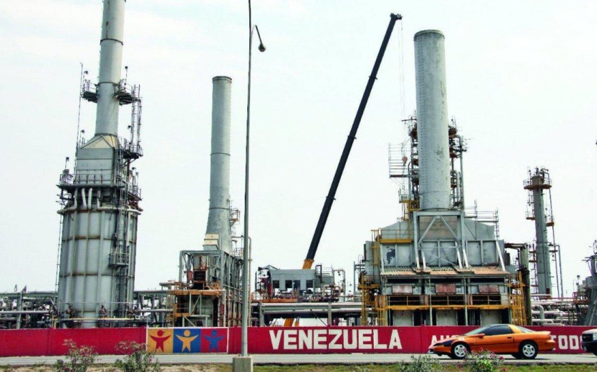 ABD, Venezuela petrolüne yaptırımı kaldırdı