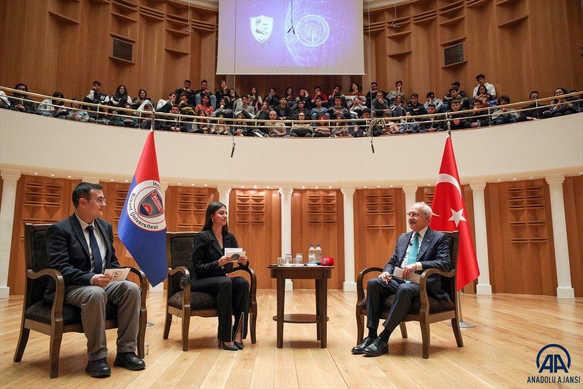 Kemal Kılıçdaroğlu üniversite öğrencileriyle buluştu