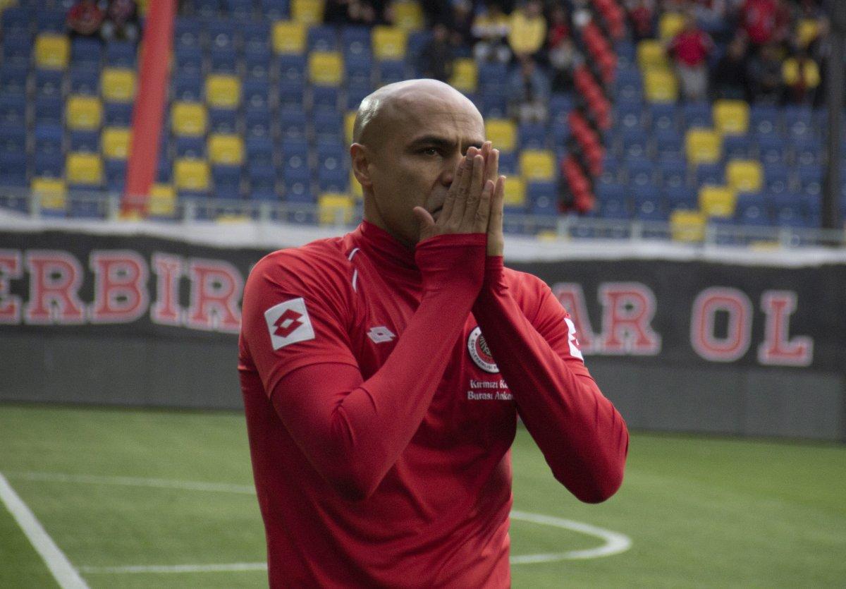 Mert Nobre: Fenerbahçe bir adım önde