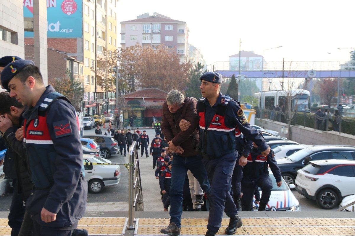 100 milyon TL değerindeki kabloları çalan hırsızlar yakalandı