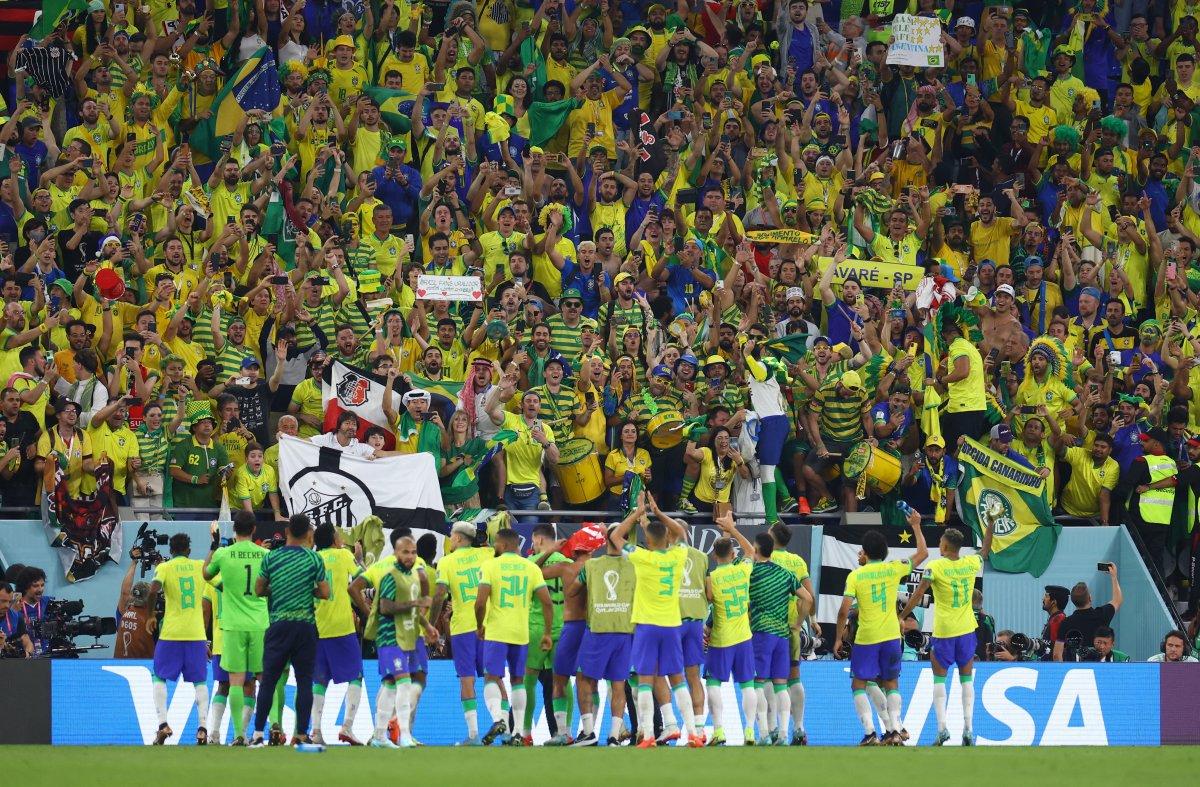 Dünya Kupası'nda son 16'ya kalan ikinci takım Brezilya oldu