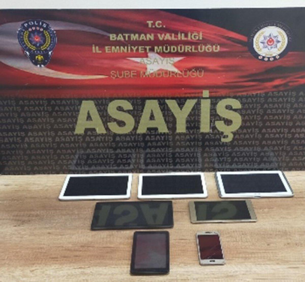 Batman'daki hırsız, duvar delerek telefon çaldı