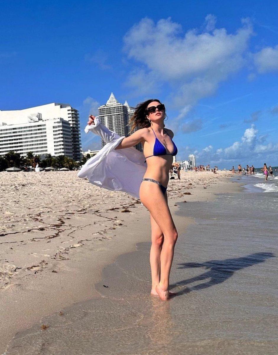 Melis Sezen ile Cansu Dere Miami'de