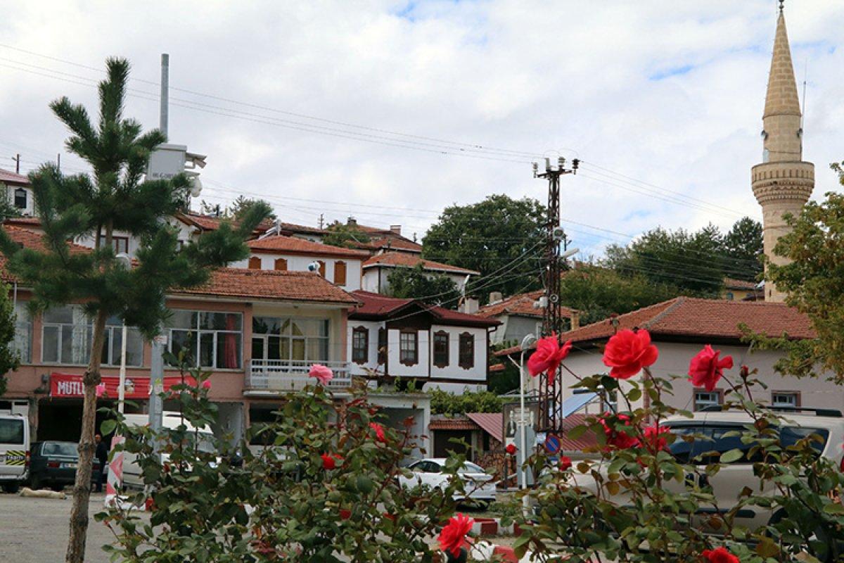 Türkiye'nin en küçük ilçesi Bayramören'de 476 kişi yaşıyor