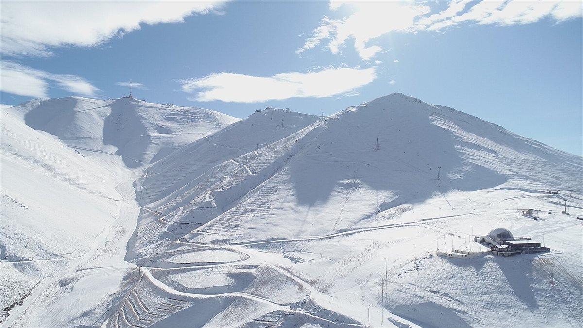 Kayak merkezleri yeni sezon için gün sayıyor