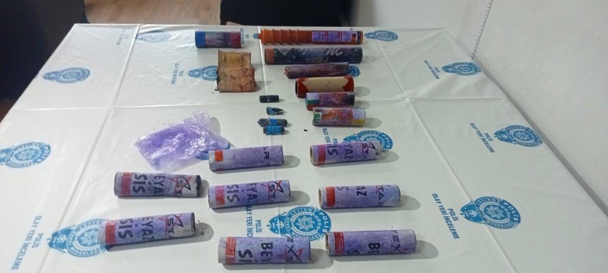 Olaylı maçta ele geçirilen fişek ve maytaplar sergilendi