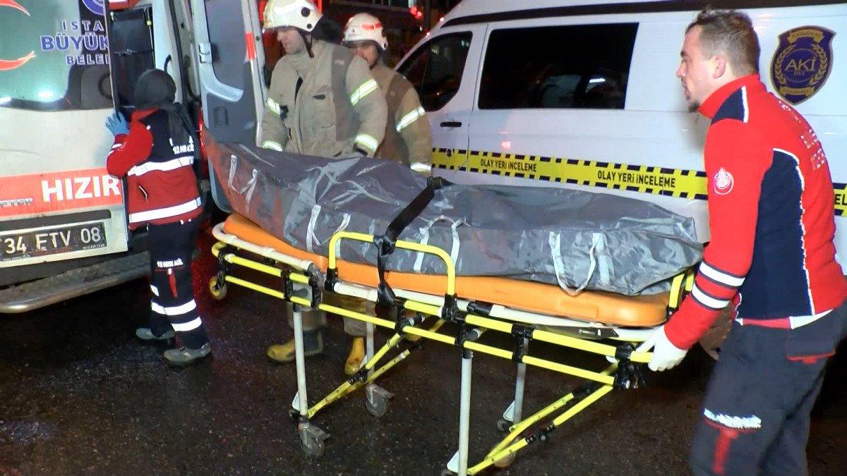 Kartal’da kamyonetle servis minibüsü çarpıştı: 1 ölü