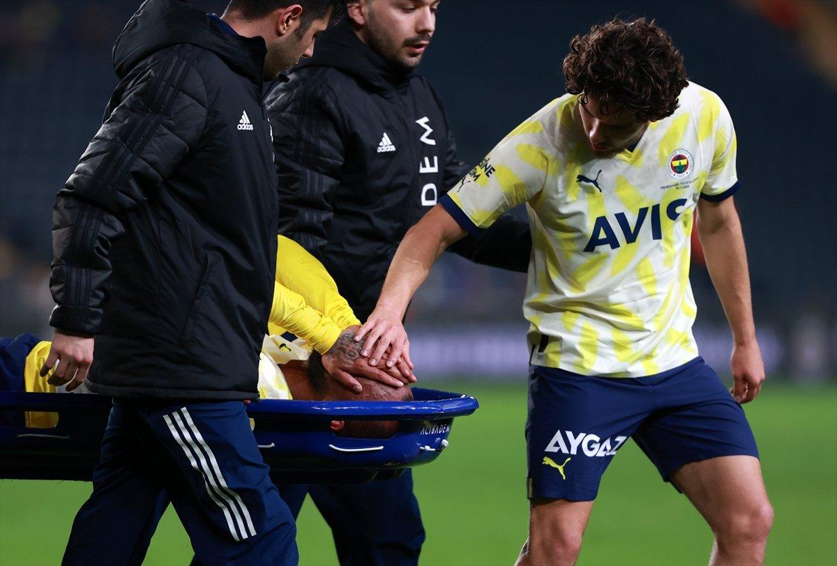 Joao Pedro'dan korkutan sakatlık