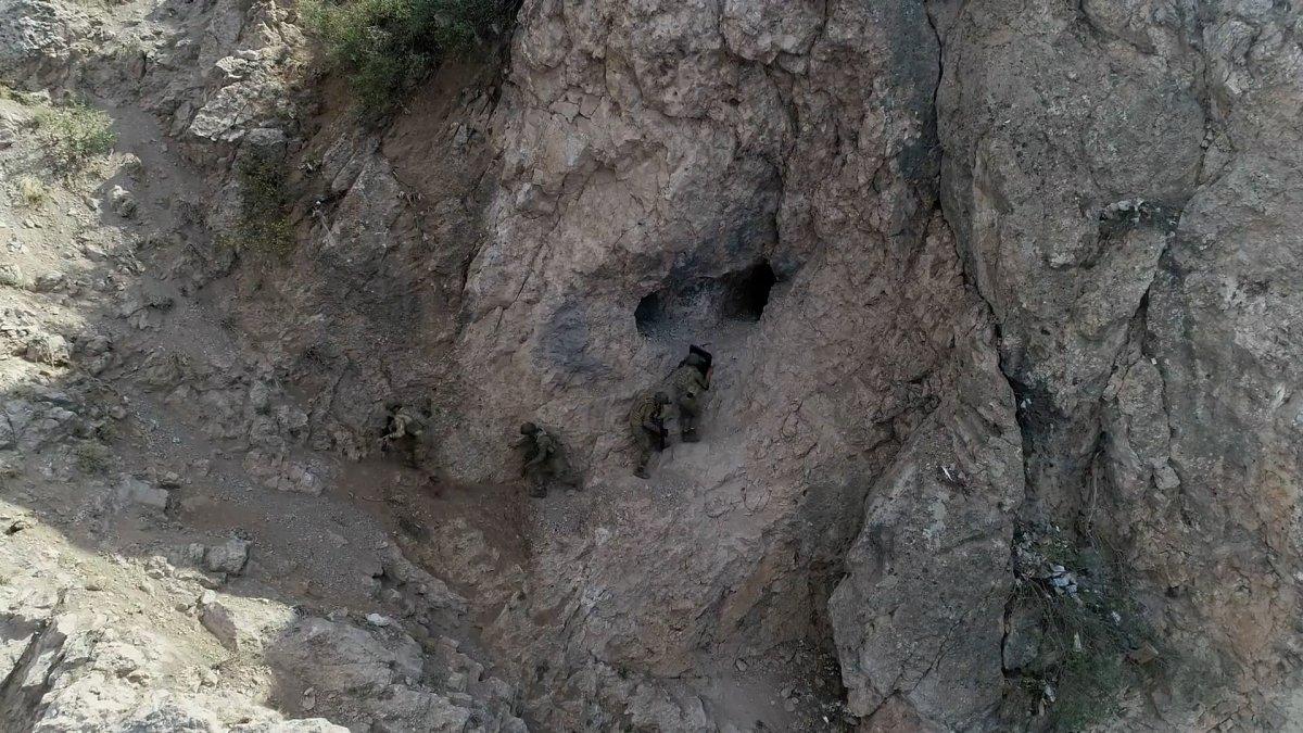 Türk askerinin, Zap bölgesinde terör inine girdiği anlar