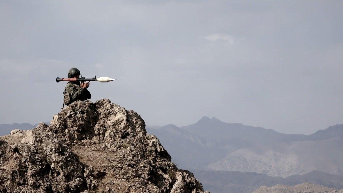 Türk askerinin, Zap bölgesinde terör inine girdiği anlar