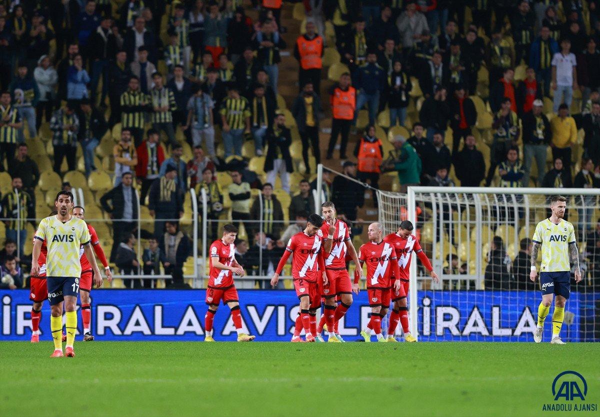 Fenerbahçe hazırlık maçında Rayo Vallecano'yu üç golle geçti