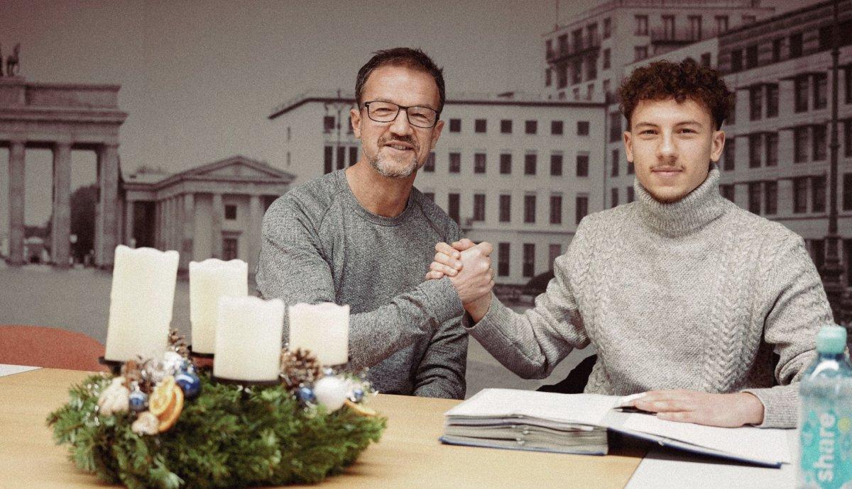 Hertha Berlin, Türk oyuncuyla sözleşme imzaladı