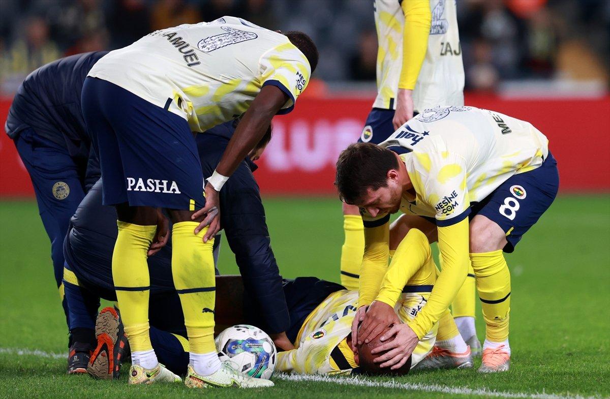 Joao Pedro'dan korkutan sakatlık