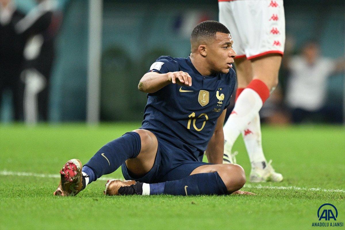 Fransa Tunus'a yenilmesine rağmen gruptan lider çıktı