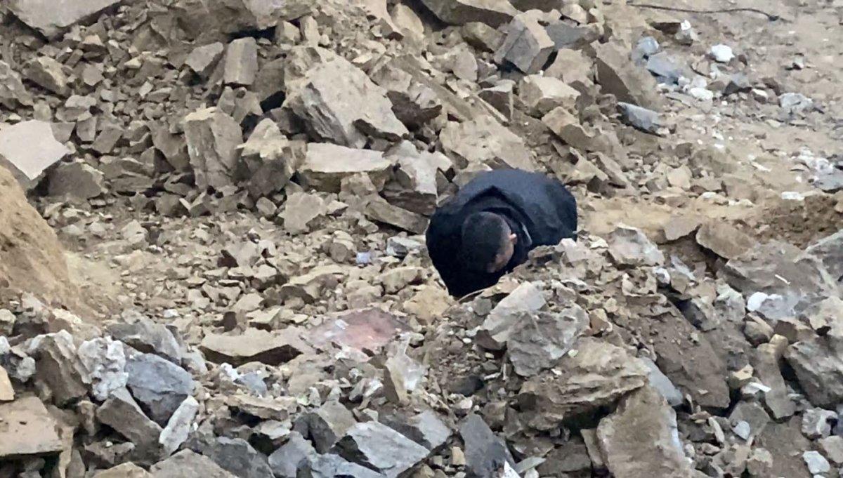 İstanbul'da kazı çalışması yapılırken topraktan kafatası çıktı