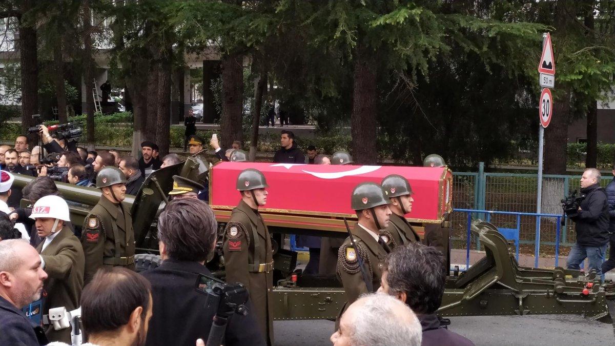 Pençe-Kilit Operasyonu’nda şehit olan Halil İbrahim Yiğit toprağa verildi