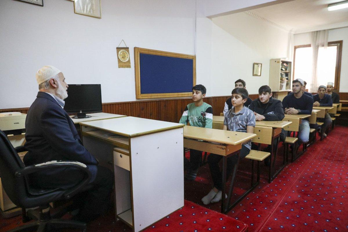 Görme engelli hafız: Yeniden görsem Kur'an-ı Kerim’e bakmak isterdim