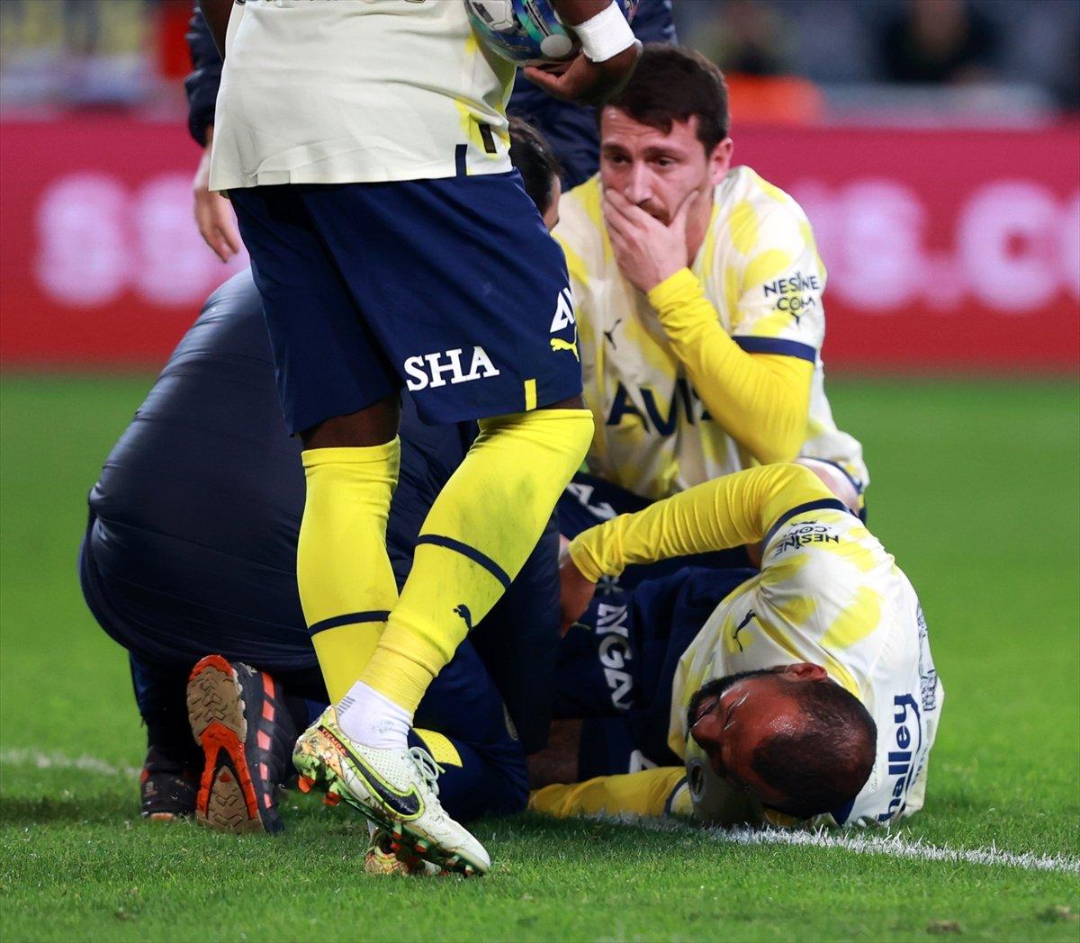 Joao Pedro'dan korkutan sakatlık