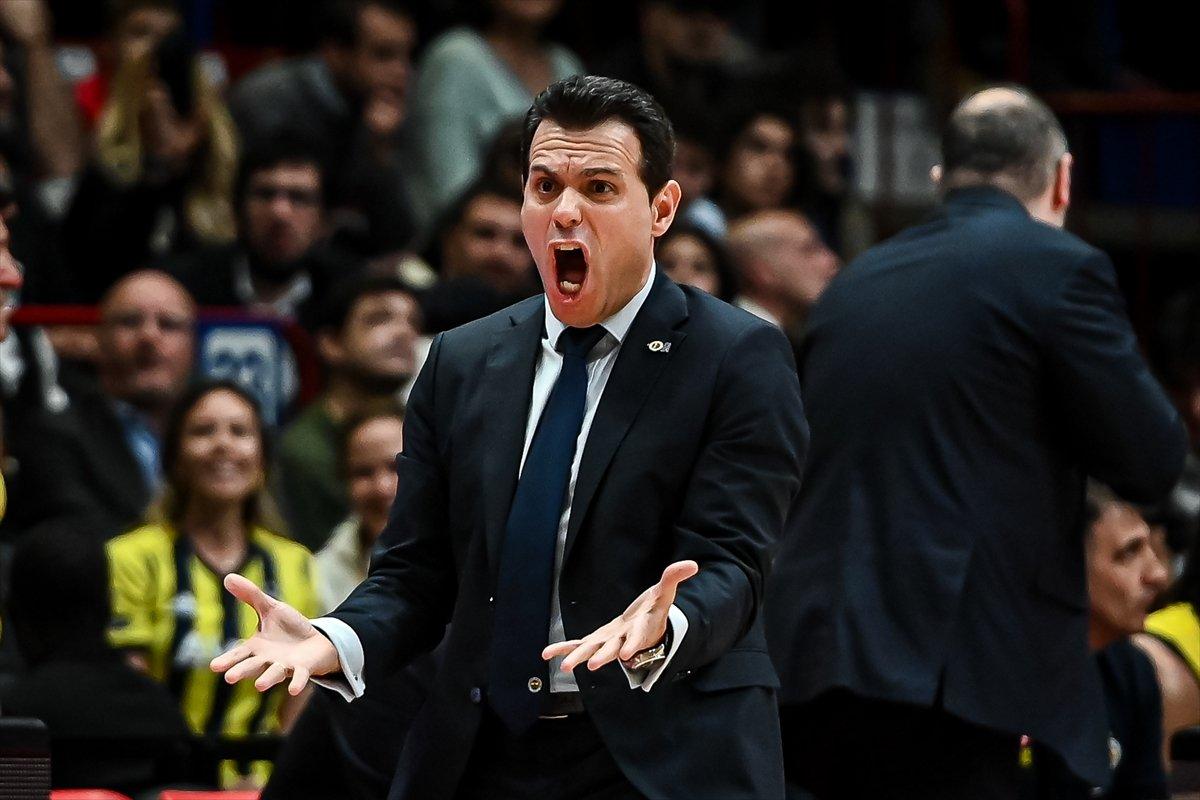 Dimitris Itoudis: Ali Koç'a karşı büyük sorumluluklarımız var